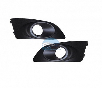 Рамки ПТФ для Chevrolet Aveo T300 2011-2015, комплект 2 шт. Рамки ПТФ для Chevrolet Aveo T300 2011-2015, комплект 2 шт.